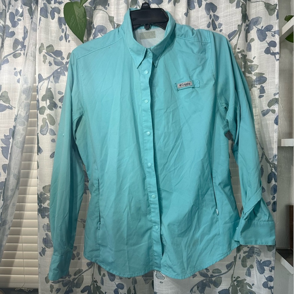 Columbia Turquoise Button-Up Women's Top
